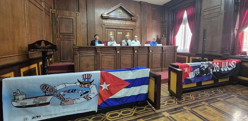 El barco con petróleo u otros insumos, “va a contribuir a mejorar el suministro eléctrico en hospitales, escuelas, industrias, hogares y ayudará a un mejor funcionamiento de la economía” de Cuba. Foto: @EmbaCuMex