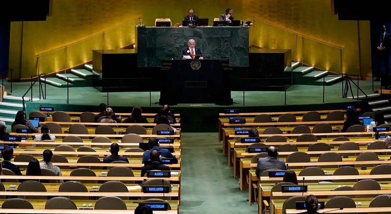 Delegados de la ONU se retiraron cuando el primer ministro israelí, Benjamín Netanyahu, subió al estrado, antes de lanzar duras críticas contra varias naciones. Foto: AFP