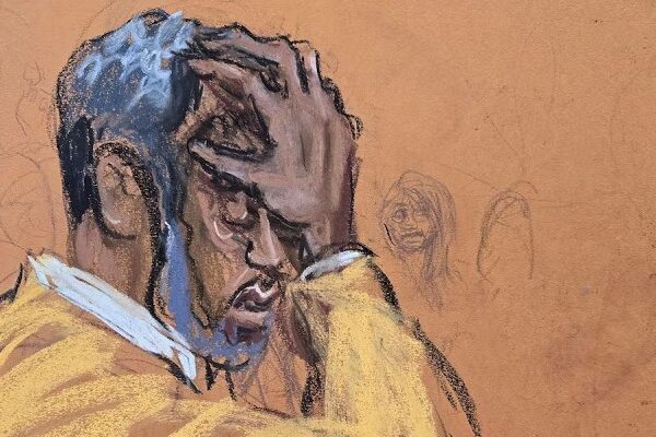 Sean Combs es condenado a cuatro años de cárcel por dos delitos de transporte para ejercer la prostitución Una ilustración de Sean 'Diddy' Combs durante su audiencia en Nueva York, el 3 de octubre de 2025. Foto: REUTERS