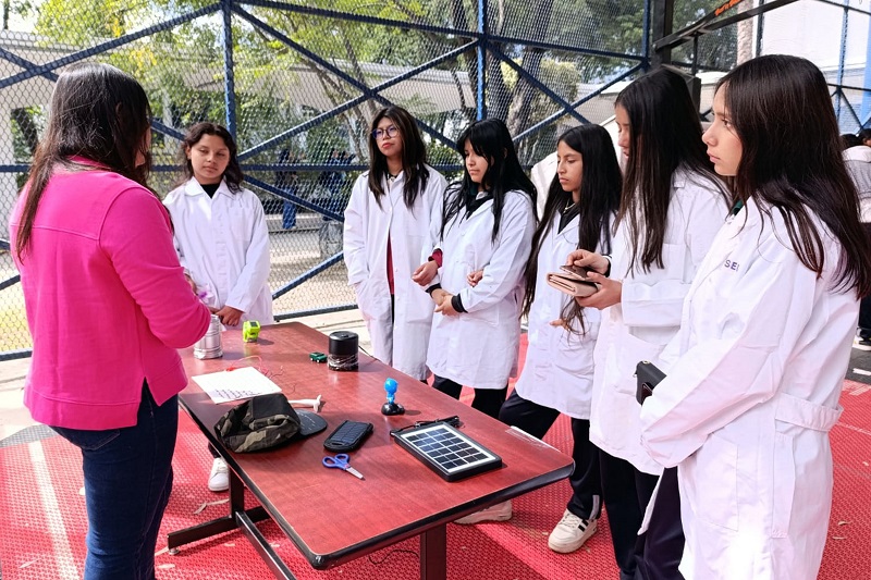 Fomenta el Centro de Investigaciones en Dispositivos Semiconductores del ICUAP, vocaciones científicas en el nivel medio superior. (BUAP)