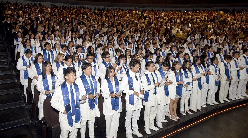 Los médicos son el rostro humano de la ciencia (BUAP)