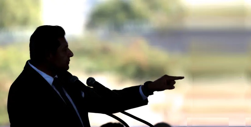 Armenta pide a la FGR detener a Antonio Martínez: es un delincuente. Foto: Gran Angular