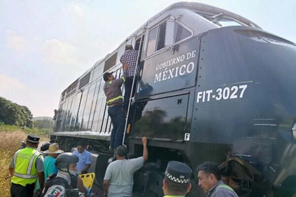 El IMSS dio a conocer la lista de víctimas fatales del accidente del Tren Transístmico. Foto Xinhua