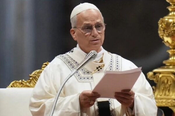 "El papa León XIV abre el 2026 con un llamado a la paz a los países “ensangrentados por conflictos". Foto: AP / Alessandra Tarantino