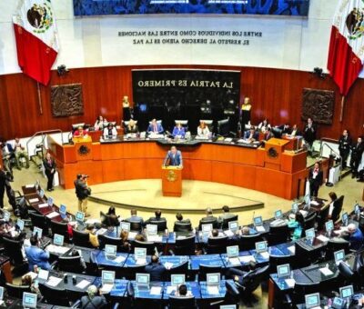 De acuerdo con lo que se prevé para la reforma electoral, todos los senadores de representación proporcional desaparecerían y sólo quedarían de mayoría y primera minoría. Foto: Archivo