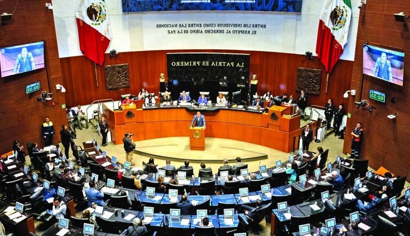 De acuerdo con lo que se prevé para la reforma electoral, todos los senadores de representación proporcional desaparecerían y sólo quedarían de mayoría y primera minoría. Foto: Archivo