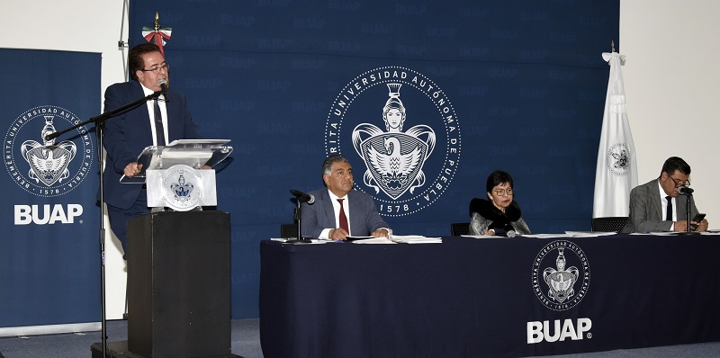 La rectora de la BUAP anunció que los egresados de preparatorias y bachilleratos de la institución tendrán ingreso asegurado al nivel superior en la Admisión 2026
