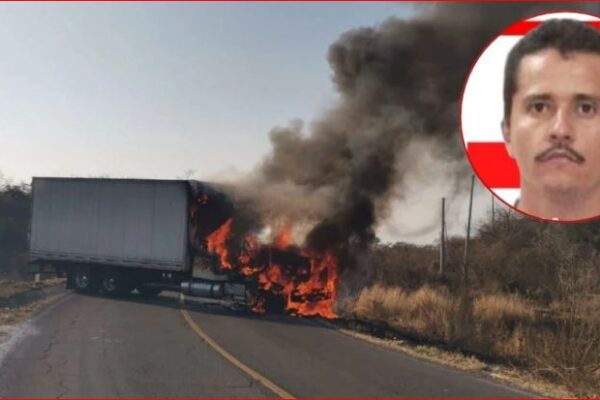 El abatimiento de Nemesio Oseguera Cervantes alias 'El Mencho', derivó en 'narcobloqueos' y enfrentamientos armados en varias entidades de México; el operativo federal contra el líder del 'CJNG' se logró con información facilitada por autoridades de EU. Foto 'La Jornada'