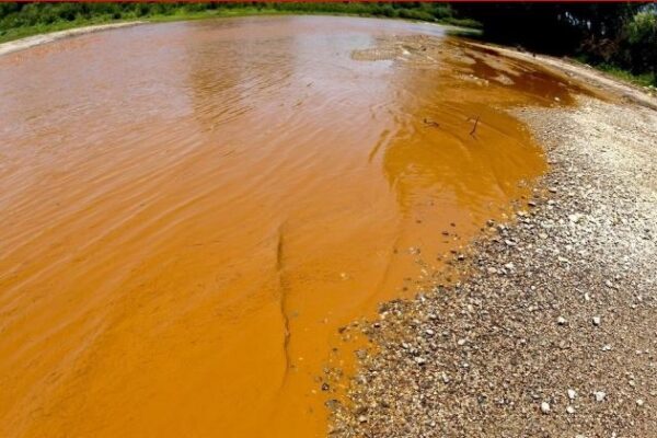 El plan integral de justicia para la remediación de la cuenca del río Sonora tendrá una inversión de más de 2 mil 222 millones de pesos, de los cuales, mil 500 corresponden a Grupo México. Foto Cuartoscuro / Archivo