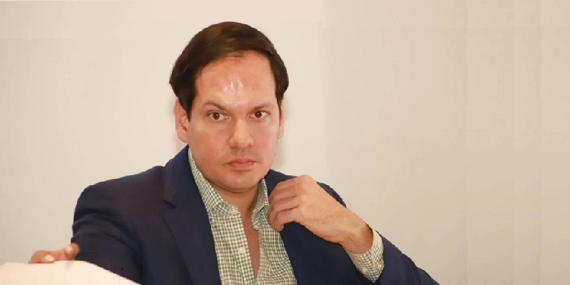 Además, es hijo de Antonio Kuri Alam, quien fue delegado del Infonavit de 2016 a 2023.