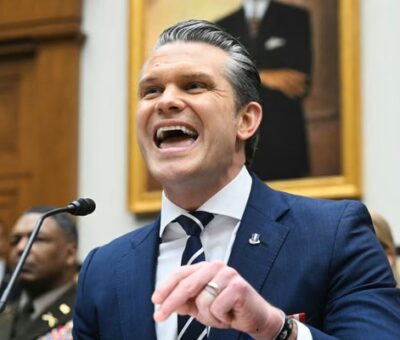 Pete Hegseth testifica ante el Comité de Servicios Armados de la Cámara de Representantes de Estados Unidos en el Capitolio el miércoles. Fotografía: Saul Loeb/AFP/Getty Images