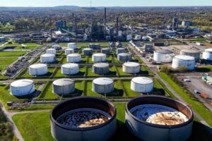 El WTI cerró en su nivel más alto desde junio de 2022 por cuarto día consecutivo. Crédito: AFP