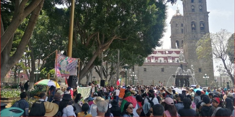 Protesta contra el cablebús en Puebla. Foto: Especial