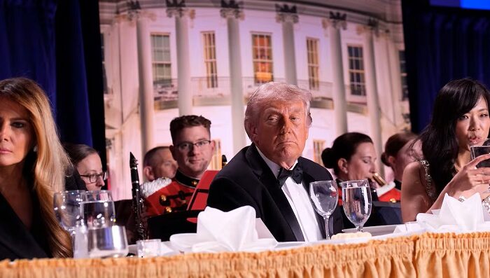Donald y Melania Trump, este sábado en la Cena de Corresponsales de la Casa Blanca. Yuri Gripas / POOL (EFE)