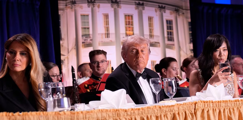 Donald y Melania Trump, este sábado en la Cena de Corresponsales de la Casa Blanca. Yuri Gripas / POOL (EFE)