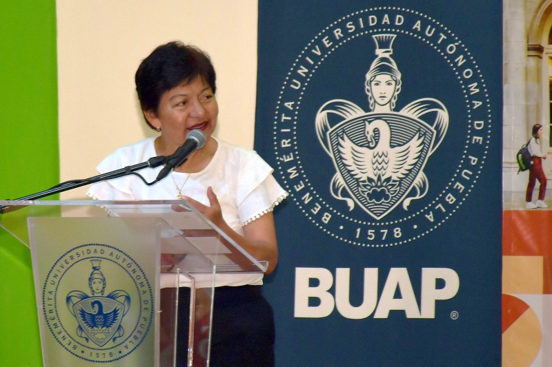 Inaugura la rectora Lilia Cedillo gira de promoción del Doctorado en Francia