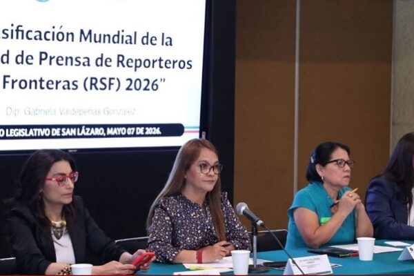 Primavera Téllez, Gabriela Valdepeñas, Balbina Flores Martínez y Érika Paz, en la presentación del informe “Clasificación Mundial de la Libertad de Prensa de Reporteros Sin Fronteras (RSF) 2026”. Foto: Cámara de Diputados