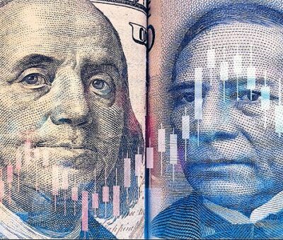 En ventanillas bancarias el precio del dólar ahora se coloca en los 17.64 pesos cada uno. (Foto: Especial)