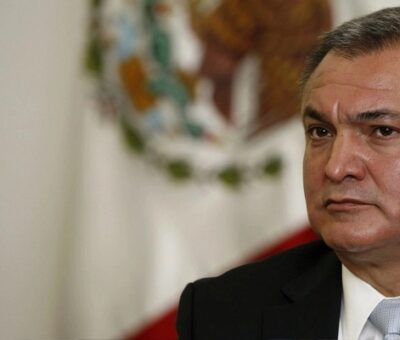 México busca recuperar recursos desviados mediante contratos ilícitos. Foto AP / Archivo