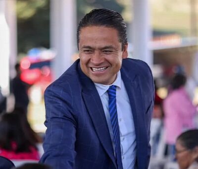 Juan Rivera Trejo, alcalde de Chignahuapan, estará bajo revisión de la Comisión de Honestidad y Justicia. | Foto: X