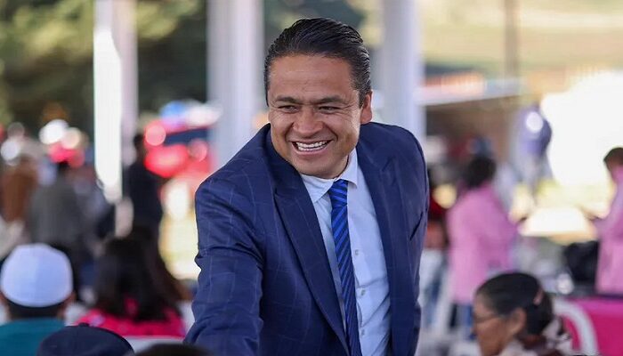 Juan Rivera Trejo, alcalde de Chignahuapan, estará bajo revisión de la Comisión de Honestidad y Justicia. | Foto: X