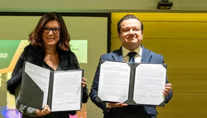 Firma del convenio(https://x.com/Pemex)