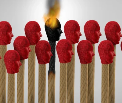 México se ubica como el tercer país con más estrés laboral en el mundo, con 62% de los trabajadores afectados por burnout. FOTO: SHUTTERSTOCK.
