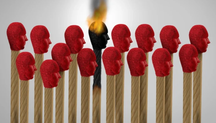 México se ubica como el tercer país con más estrés laboral en el mundo, con 62% de los trabajadores afectados por burnout. FOTO: SHUTTERSTOCK.