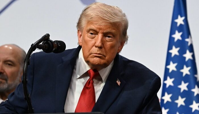 Donald Trump habla durante una conferencia de prensa en la cumbre del G7 en Evian-les-Bains el miércoles. Fotografía: Jeanne Accorsini/Sipa/Shutterstock