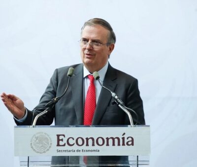 El secretario de Economía, Marcelo Ebrard, en la conferencia de prensa sobre la revisión del T-MEC, en las instalaciones de la dependencia en la Ciudad de México, 1 de julio de 2026. Foto Cristina Rodríguez