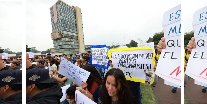 Alrededor de 50 aspirantes y padres de familia marchan a la Rectoría de la UNAM para exigir examen presencial de ingreso a la licenciatura. Crédito: Óscar Mireles