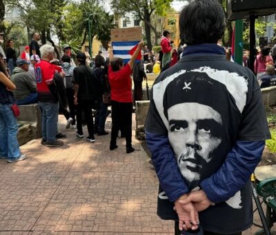 La marcha partirá a las 10:30 horas del Hemiciclo a Juárez rumbo a la ex embajada estadunidense en Paseo de la Reforma. Foto Luis Castillo