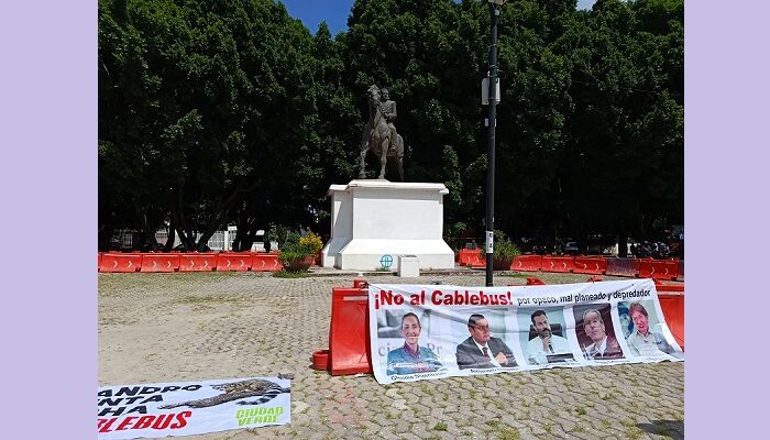 Protesta contra el cablebús (Especial)