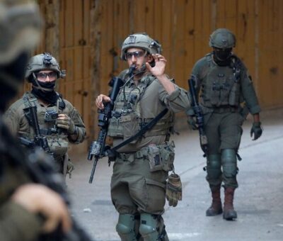 Militares israelíes realizan una redada en Cisjordania ocupada Foto AFP
