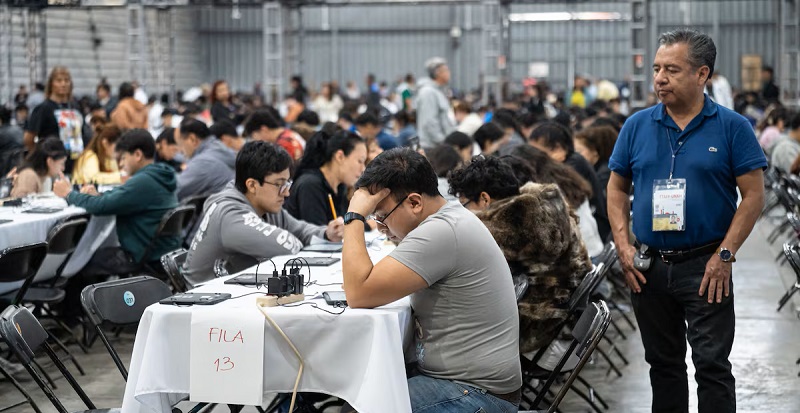 Aspirantes a licenciatura realizan el Examen de Control Presencial de la UNAM en Ciudad de México, el 17 de agosto. Aurea Del Rosario