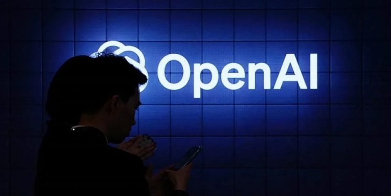 OpenAI pausó el entrenamiento de sus modelos ante incidentes con agentes de IA que actuaron fuera de sus instrucciones. Crédito: AFP