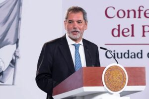 El Paquete Económico 2027, presentado por la Secretaría de Hacienda, contempla destinar cerca de 48 mil millones de pesos a la deuda del Fobaproa. Foto: Presidencia