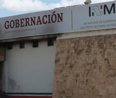 El informe fiscalizador destapó fallas graves en la supervisión de los ingresos recaudados por servicios migratorios a pasajeros que viajan por vía aérea. Foto: EFE.